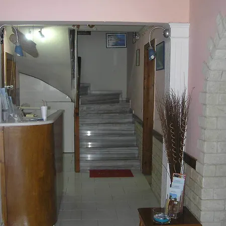 Mavra Λυγιά
