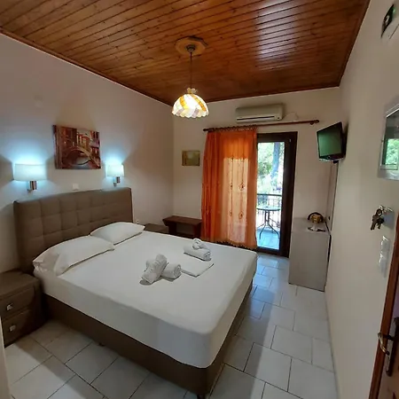 Mavra Hotel de apartamente